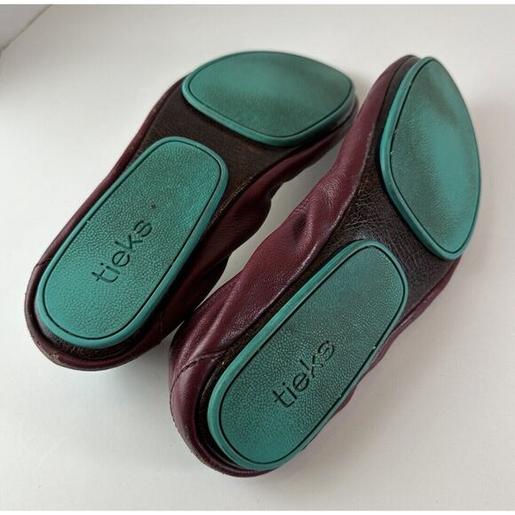 Tieks Burgundy Red Ballet Flats Maroon Leather Slip On Shoes Women's Size 9 - Picture 10 of 15